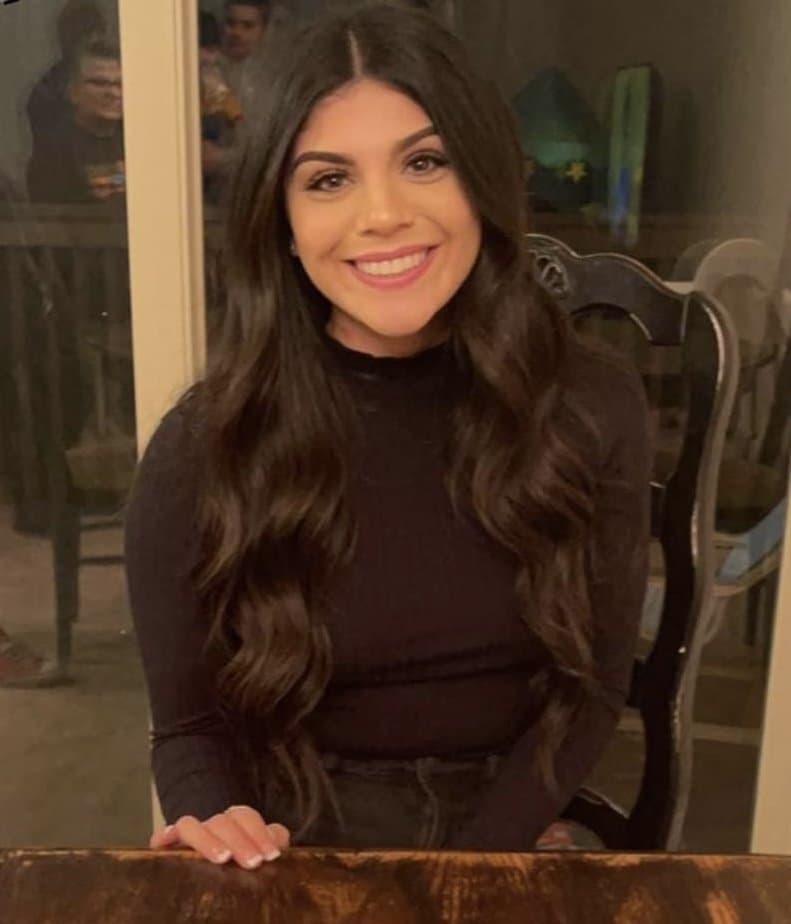 Leo leaking gianas messages because she just can’t get enough, dm to buy her vids