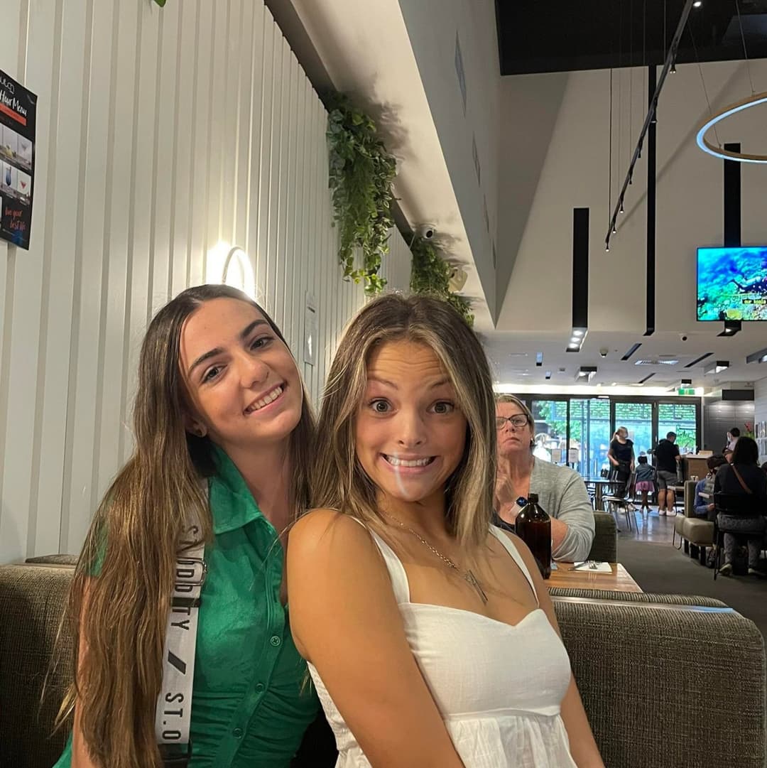 Famous TikToker Ruby Dwyer the Cum Dumpster (18+)