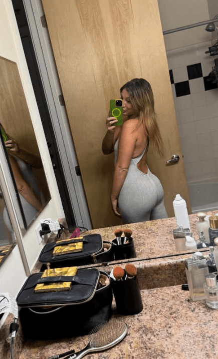 Click to view full size Fit Mom Christina From Phoenix Has A Juicy Ass