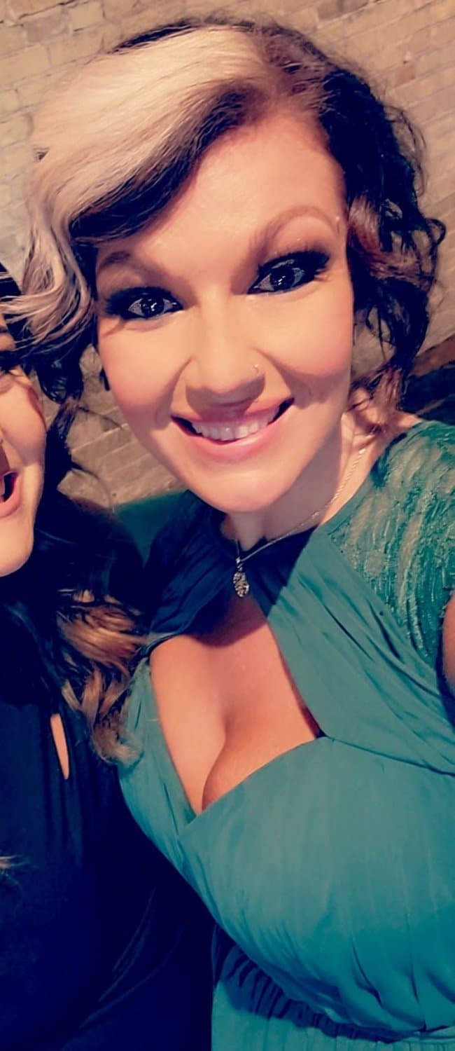 BBW MILF Loves giving head and Swallowing!