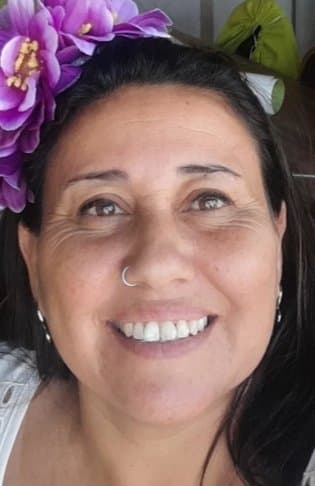 Click to view full size Margarita paz Araya vecina de puente alto en Santiago lista para recibir sus mocos tibios y espesos