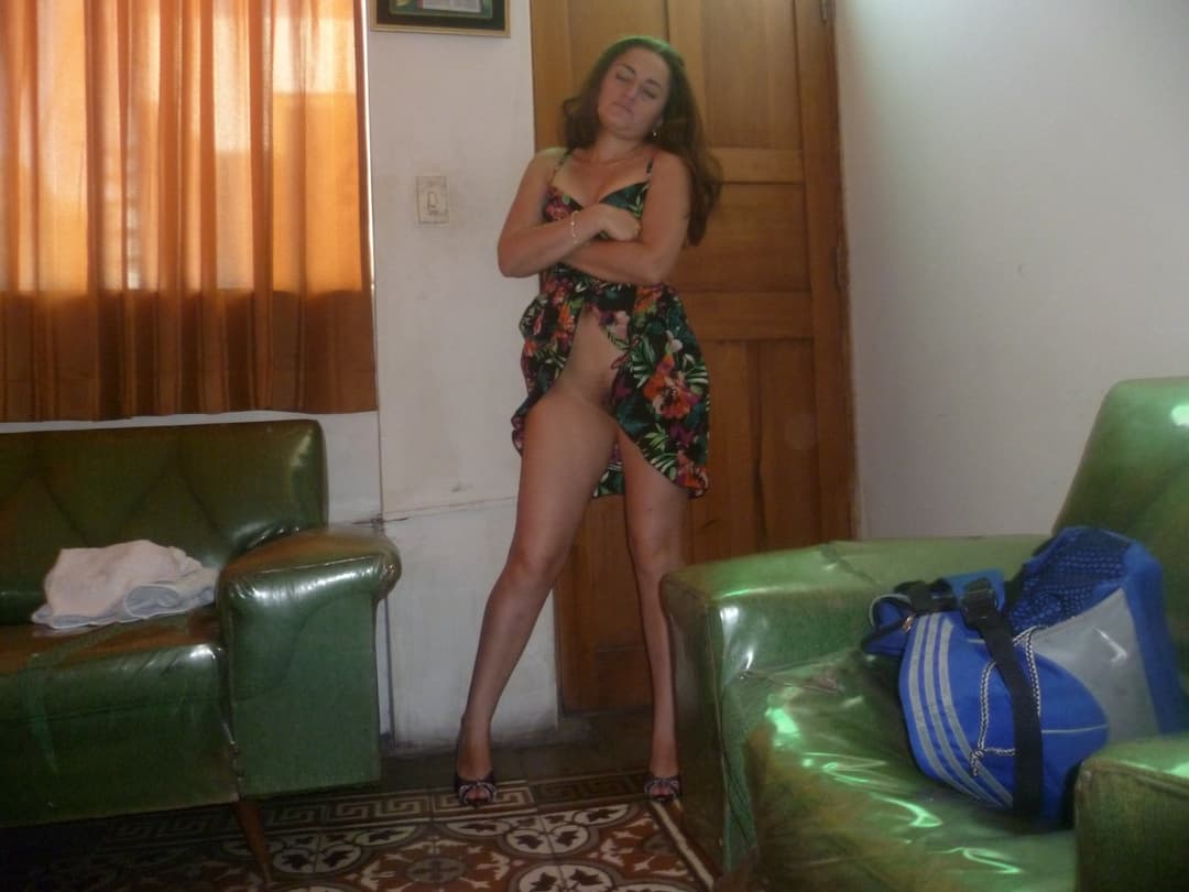 soy una madurita que le gusta masturbarse