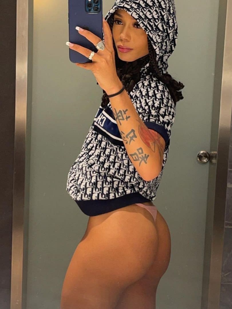 I love Coi Leray her body is perfect!