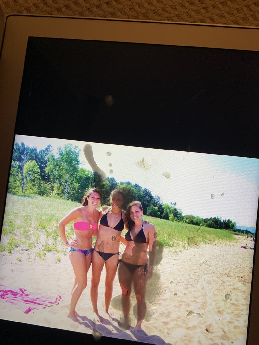 Cocking and Cumming Bikini Girls!