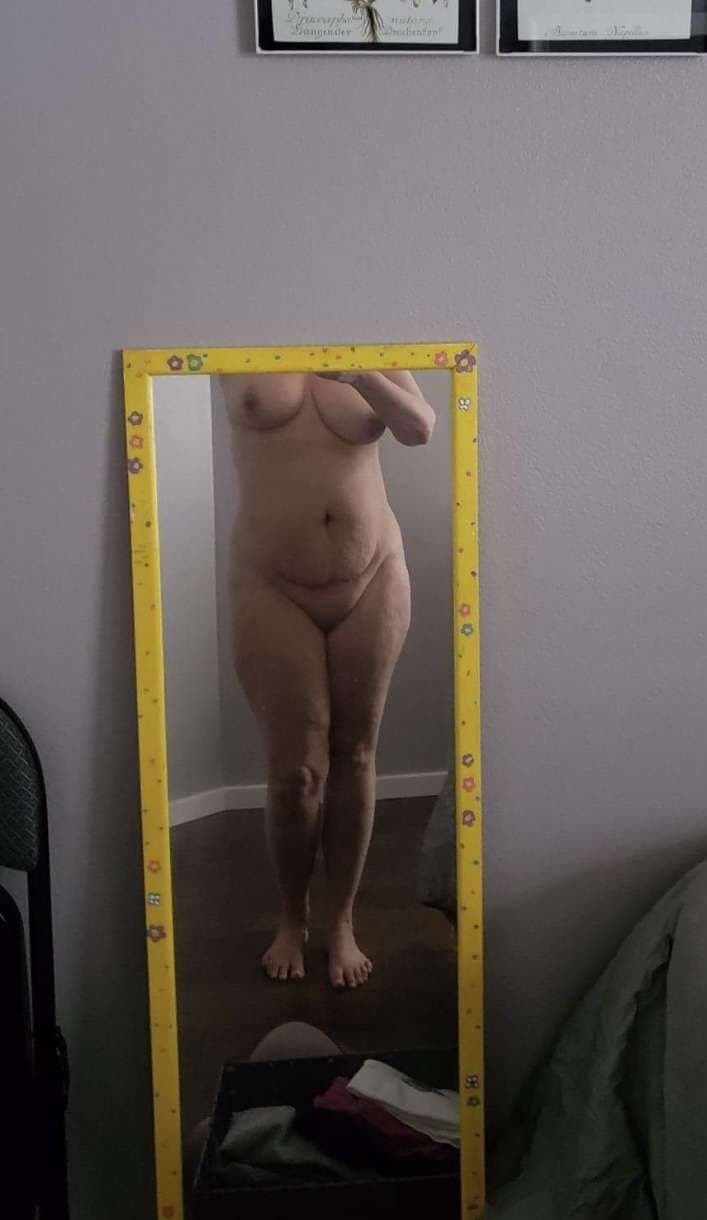 Click to view full size Bakersfield sluts Julia queen, Cady queen, and Jessica Queen