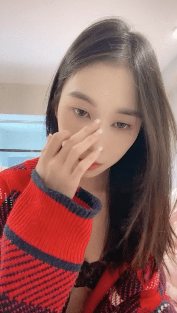 Click to view full size Young asian couple runs sex live stream for a living at home