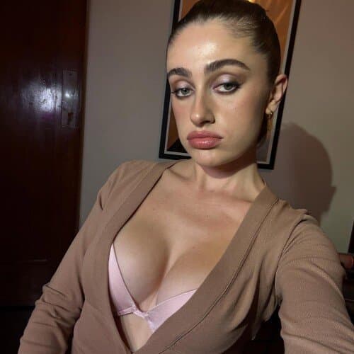 Rachel sennott goon for her big tits and goon worthy face