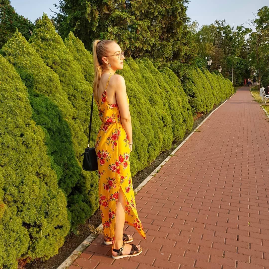 Sanela 30yo Serbian-Hungarian