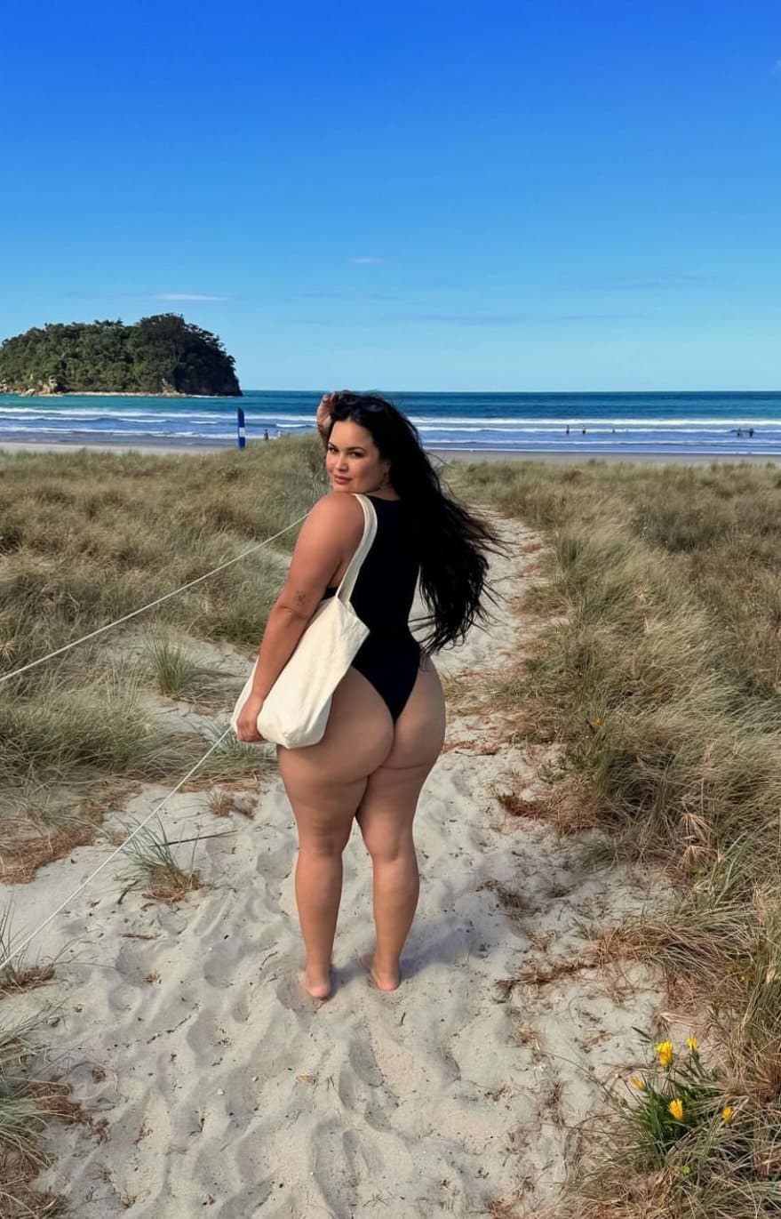 Click to view full size Local baddie pawg slim thick bbw Samara
