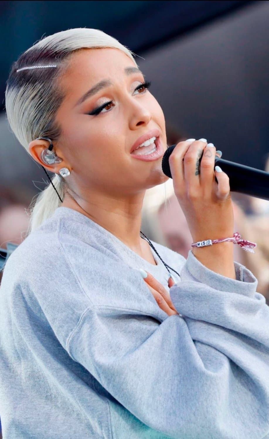 Ariana Grande is my favourite and only porn ??