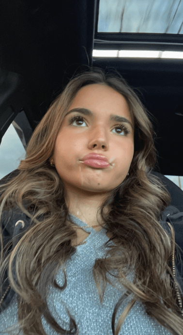 Bella pictures shared by discord user