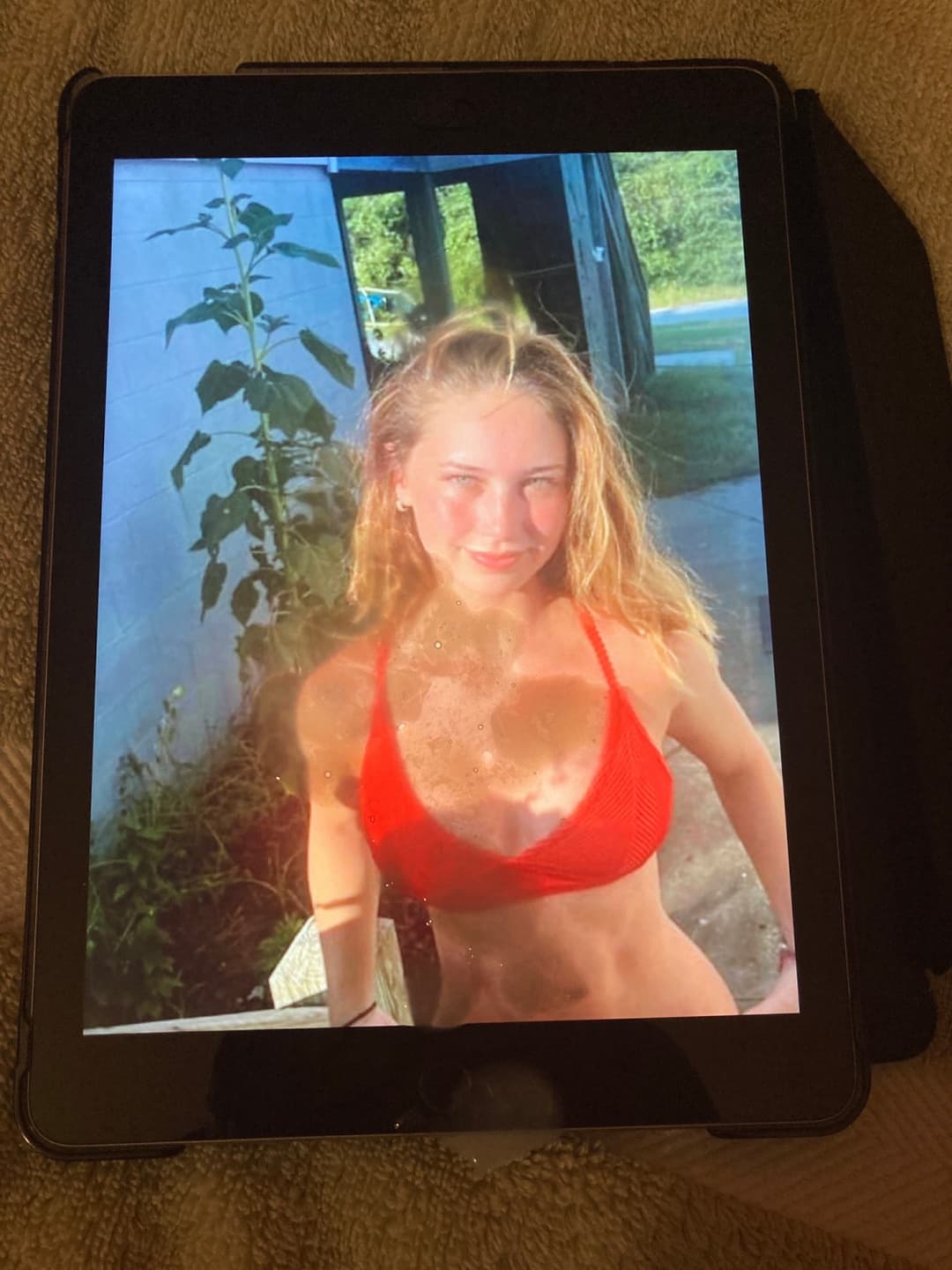 Shenan 19 cum covered slut