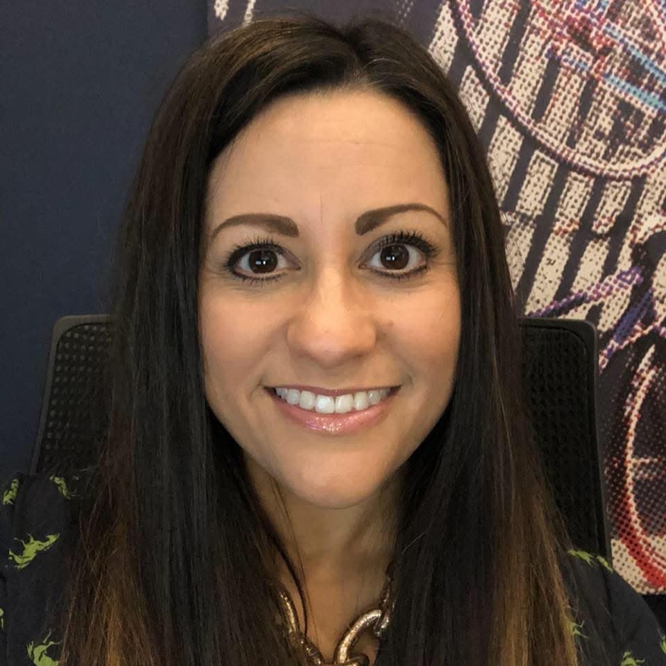 Thank you Monochrome12 for sharing this amazing scene of Rachel C’s big jiggly tits at Mardi Gras