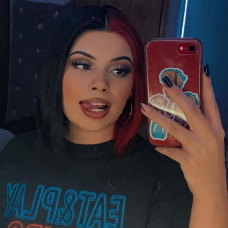 a slutty family that got submitted, send your family or irls if you want em shared like these whores