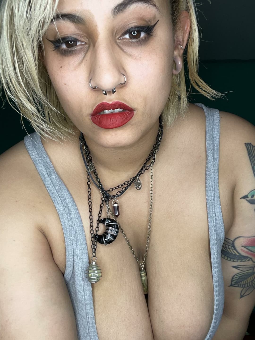 Fat ass slut gf Bea submitted on chatpic