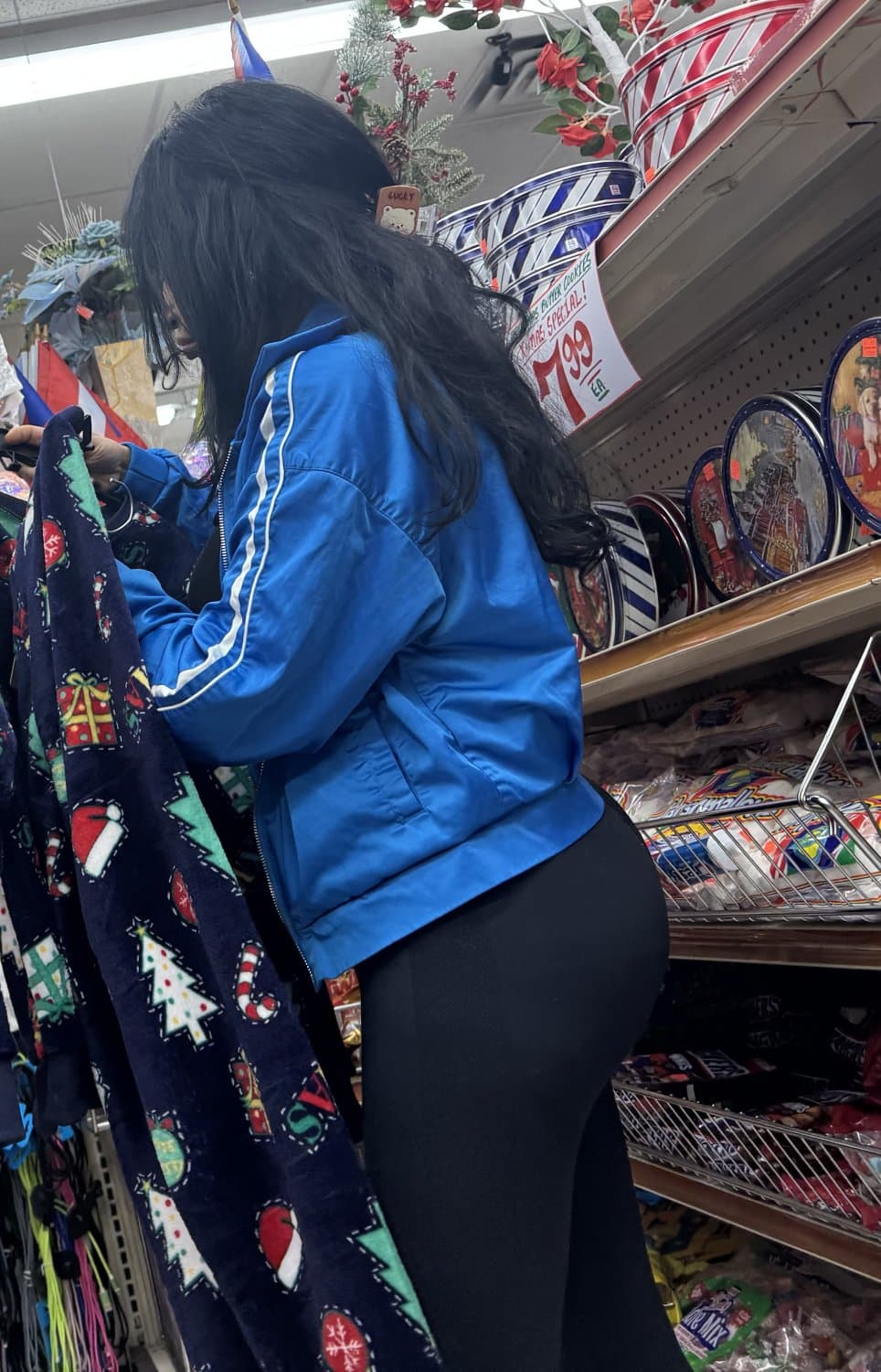 Slim Latina in black tights!