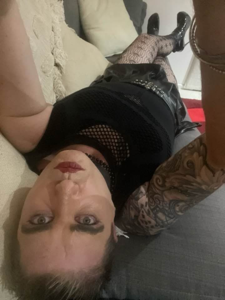 Sissy Cherry ? 43yo from QLD Australia ?? submissive bottom slutKik: Tailfeather81