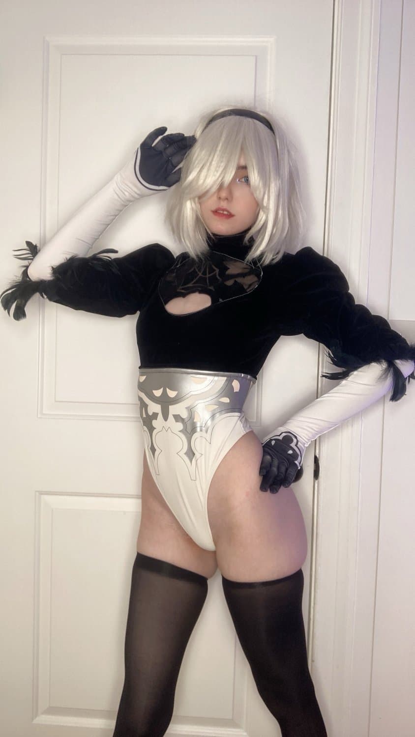 Click to view full size Some 2b cosplays