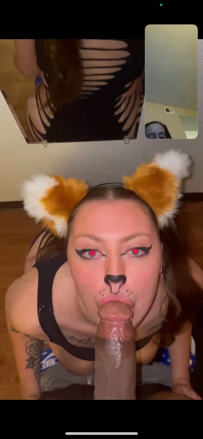 Sexy fox sucking on big thick dick