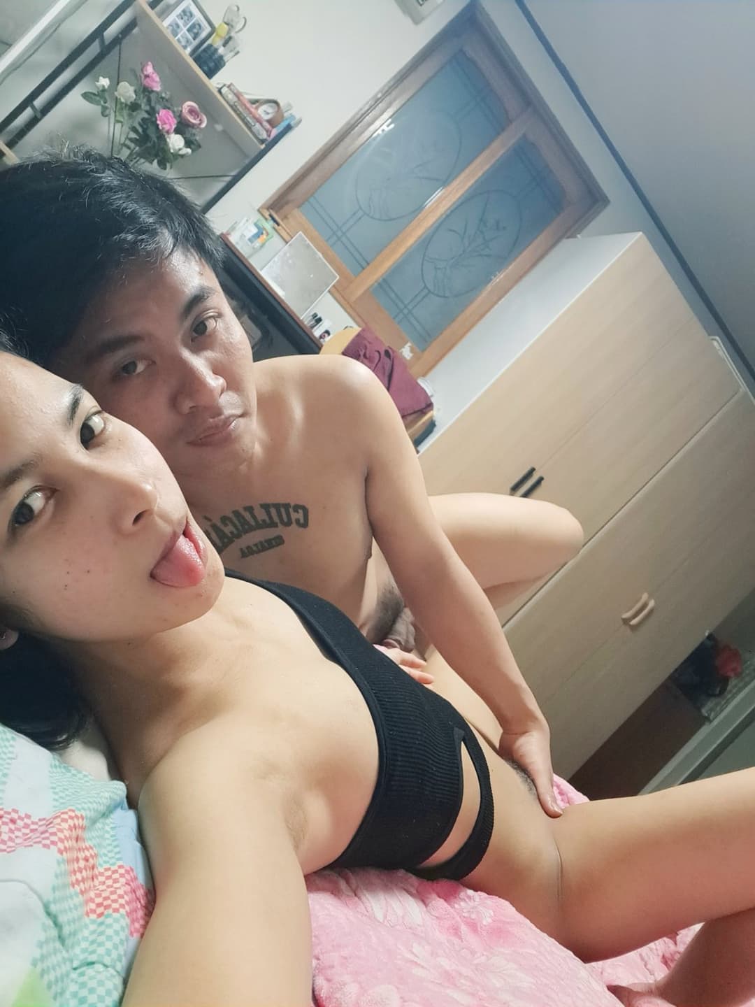 Click to view full size istri hyper siap di genjot pascol