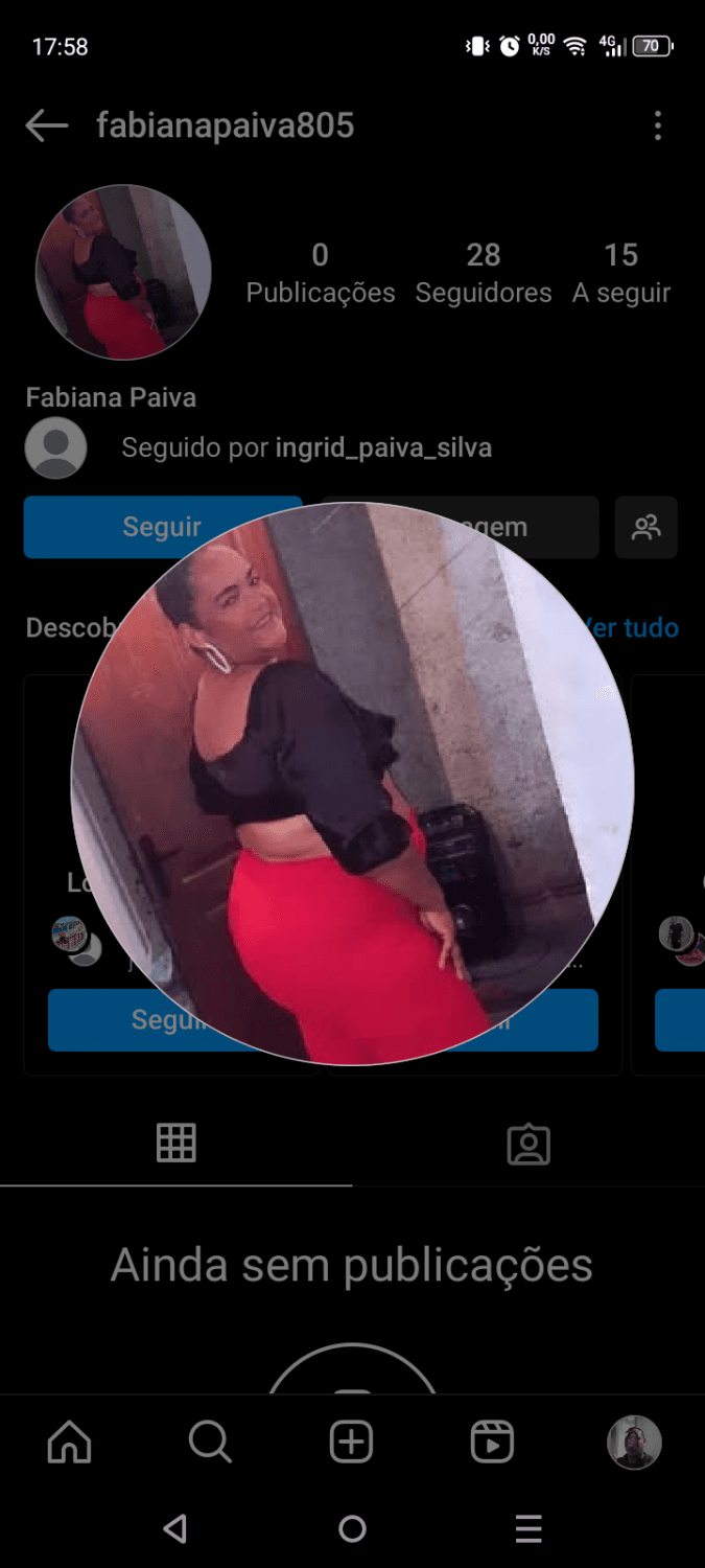 Seguidor disse que essa coroa ama da o cu grande e a buceta gulosa de pica grande