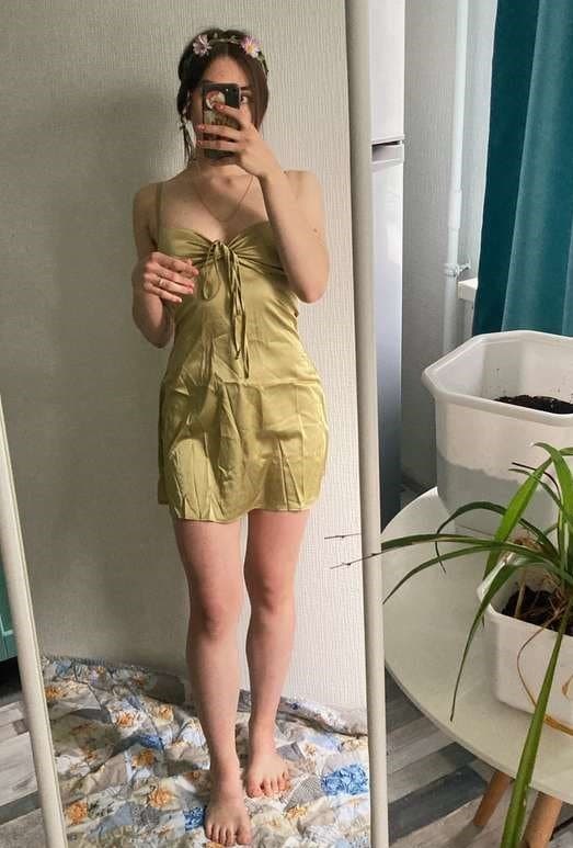 Petite salope belle chatte