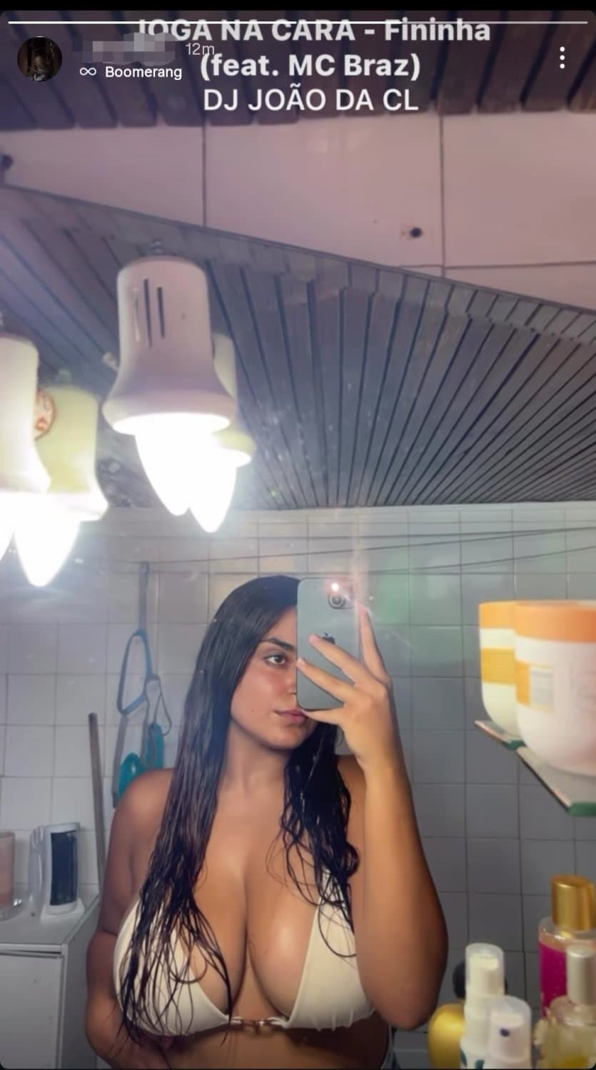 Portuguese 20y with a kid and massive natural cannons