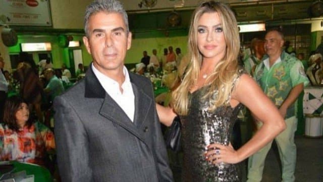 Wife Fucks Husbands Friends