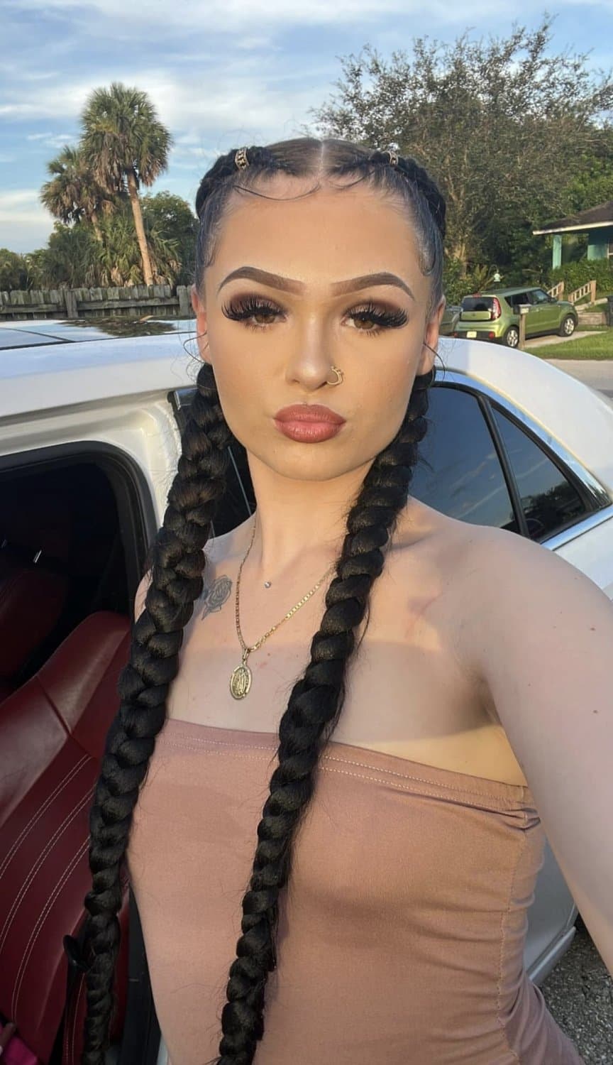 White bop made for sniffing black thug ass