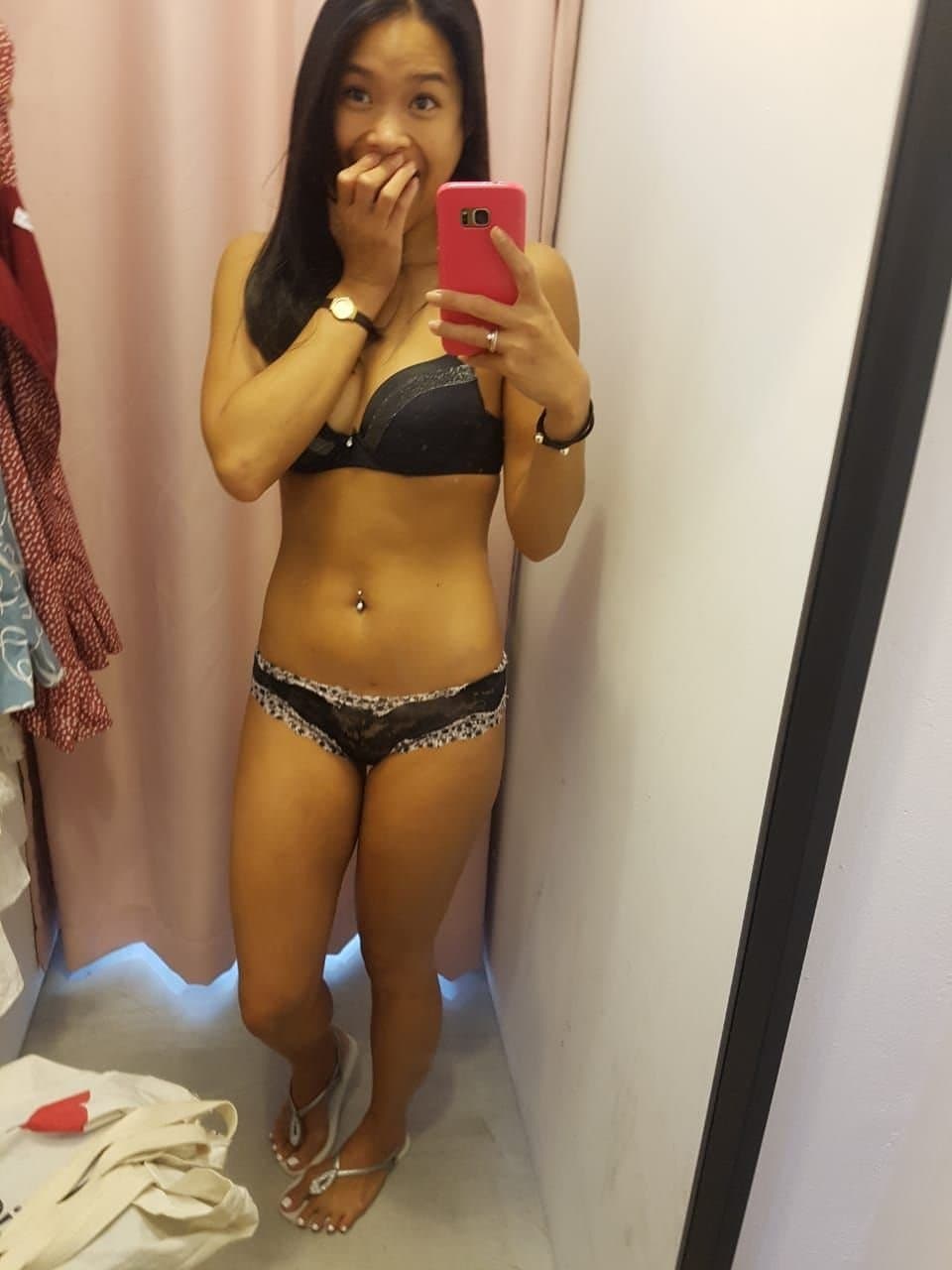 Click to view full size Slutty Emirates Air hostess Christina from Singapore turned webslut