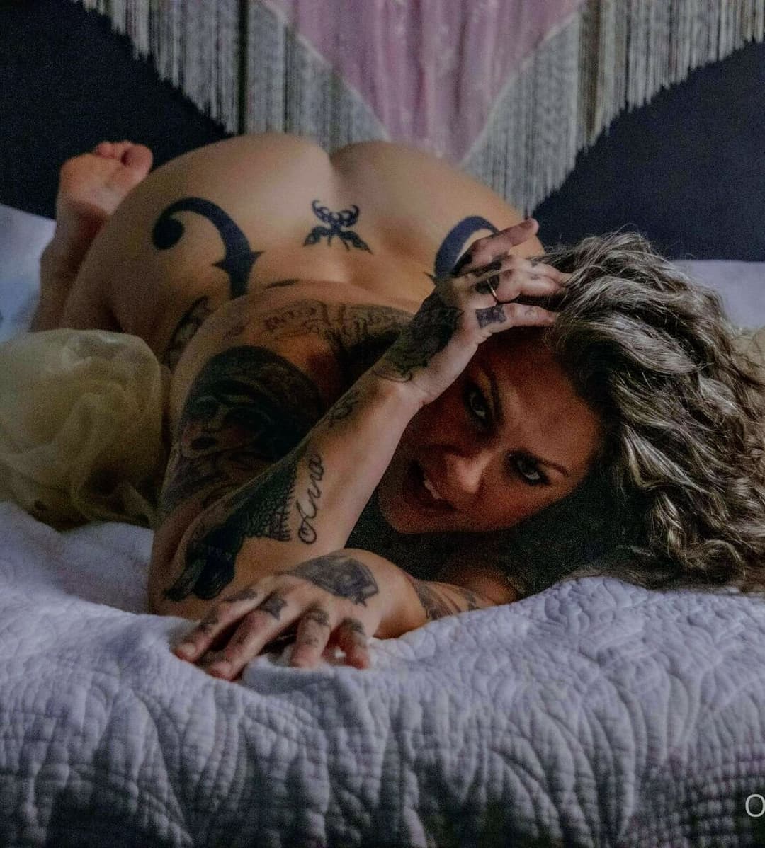 Danielle Colby Big Luscious Breast & Hot Juicy Thick Ass Has Me Leaking ?? Vol 2