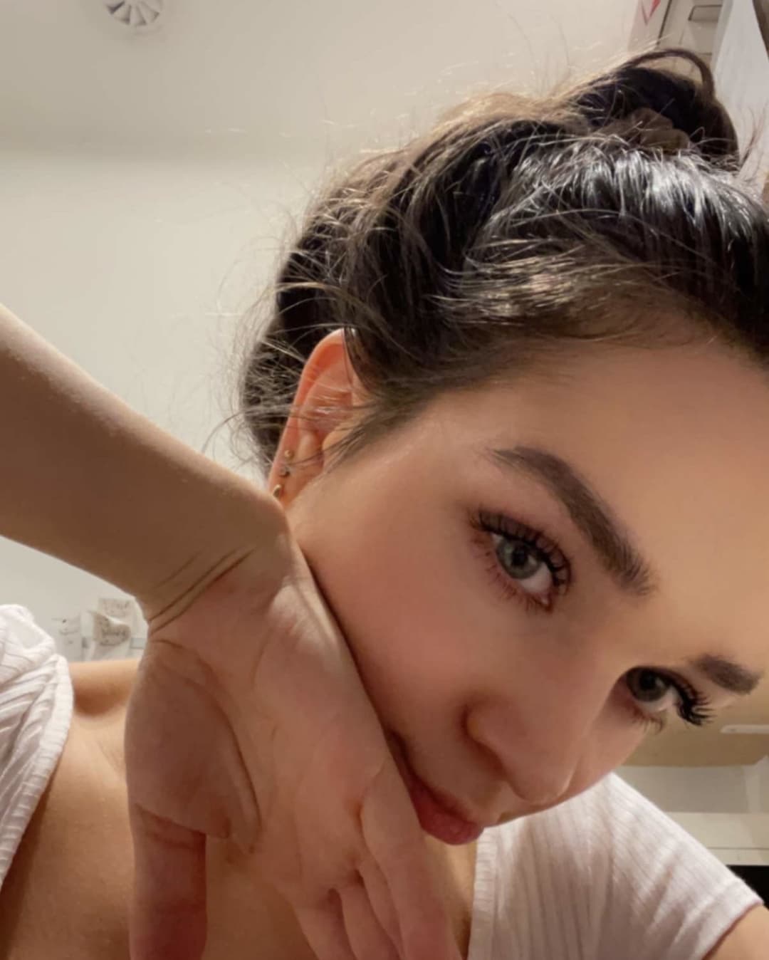 21 year old Green eyed Slut submitted