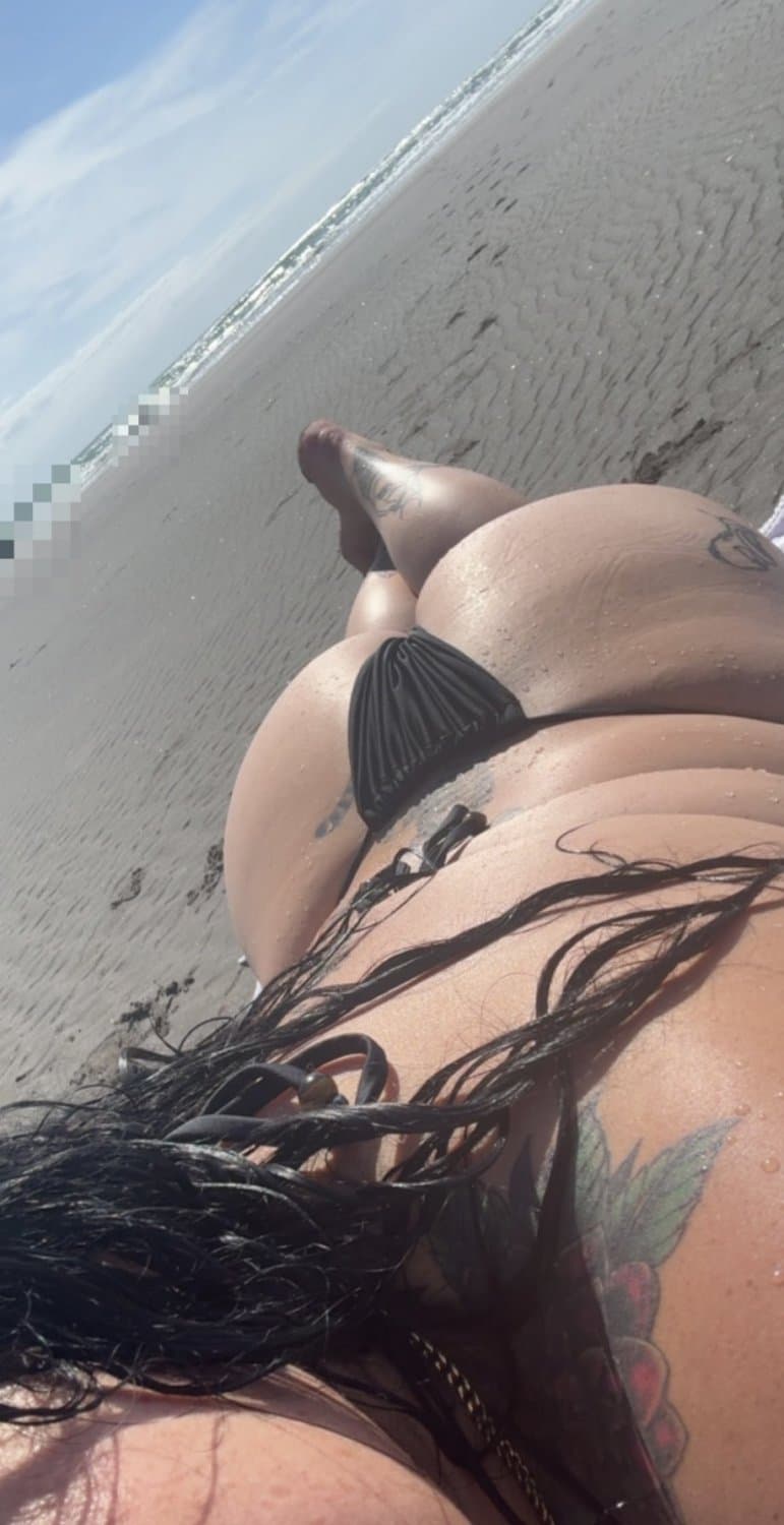 Click to view full size Fat Islander Slut from New Zealand