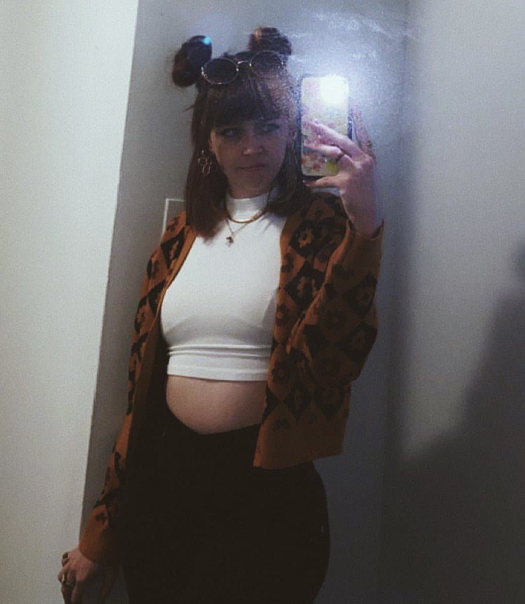 cute slut Lina loves eating ass and swallowing cum ?