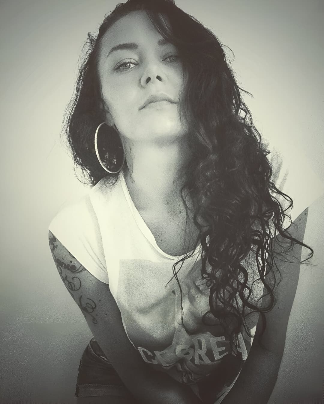 Click to view full size German Lara R. filthy milf slut soon maybe camshows