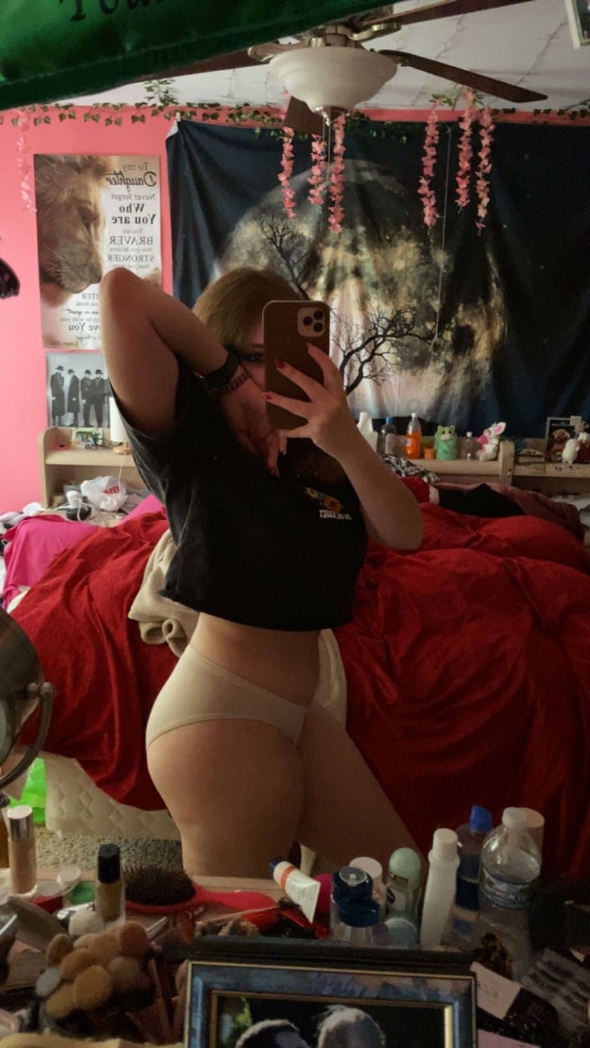 Michelle a Big Boobed Slut