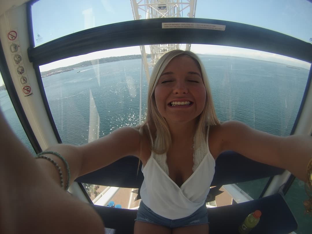 Young and horny 18 American schoolgirl LOVES showing off