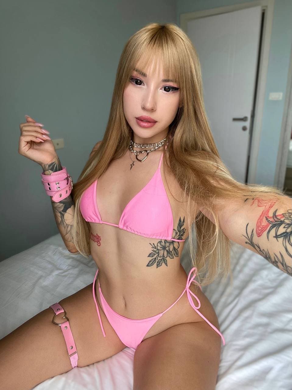 spending my Saturday night making redditors horny is fun ?