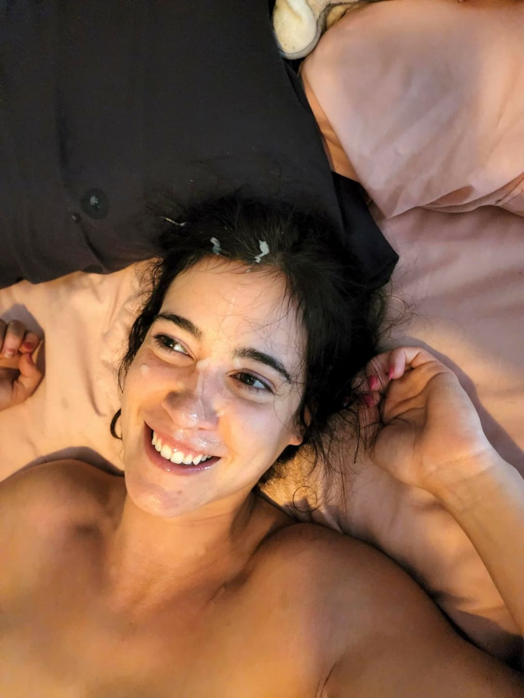 Click to view full size jizz makes her smile