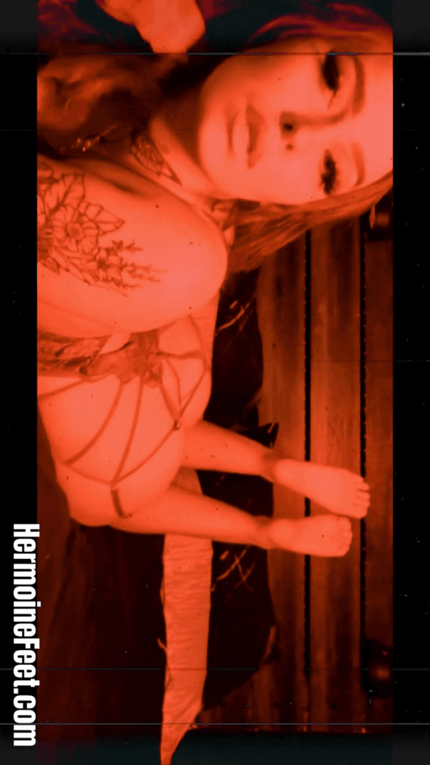 Feet Fetish, Perfect Legs & Soft Foot Worship - Goddess Foot Fetish Tease