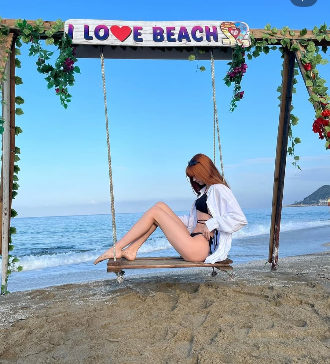 Hit redhead slut feet. High heel body ass foot ff