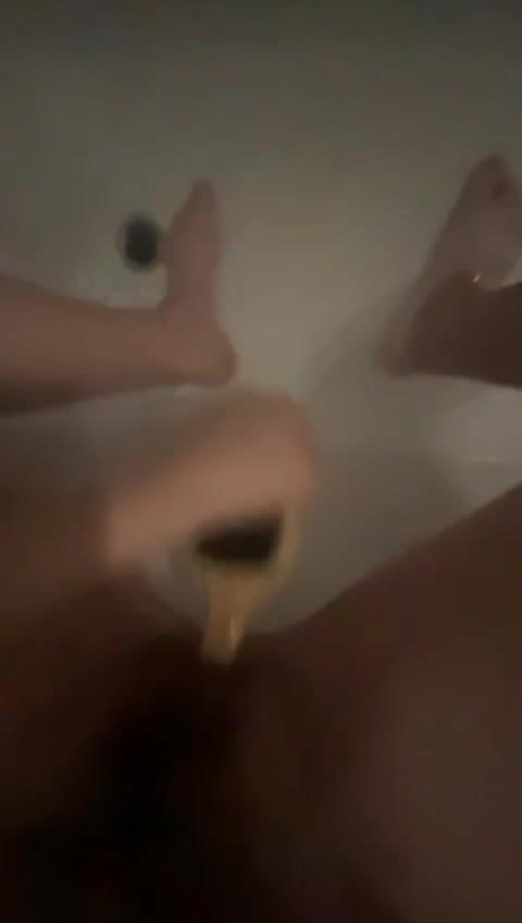 My friend got horny when I sent her my dick, and then she decided to show me her talent.