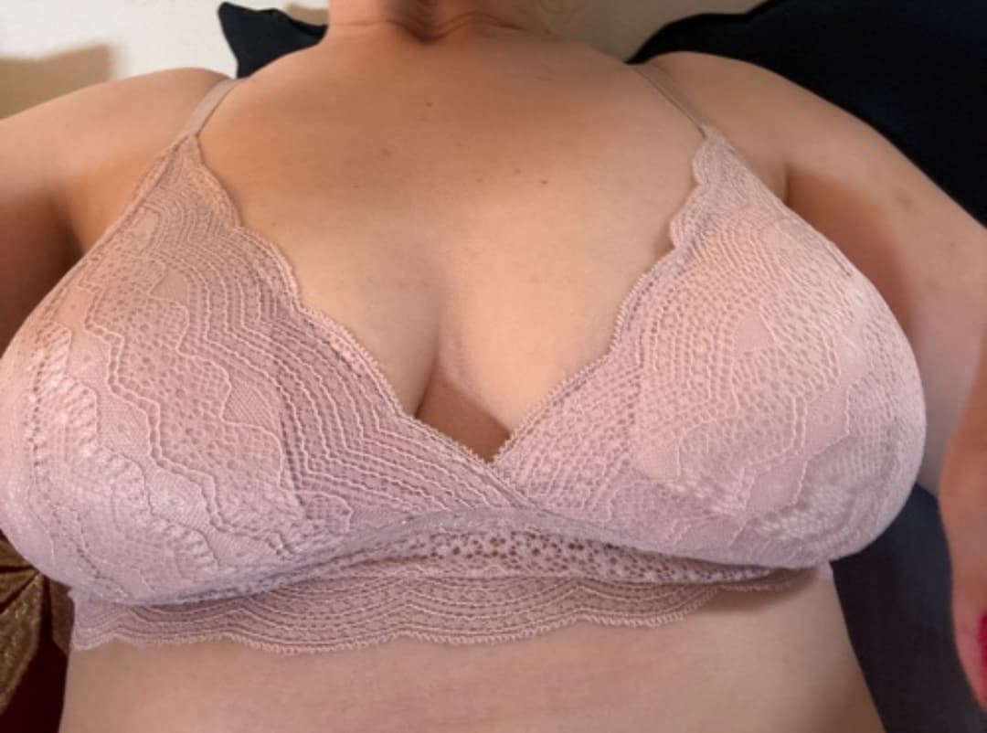 Click to view full size Hotmom