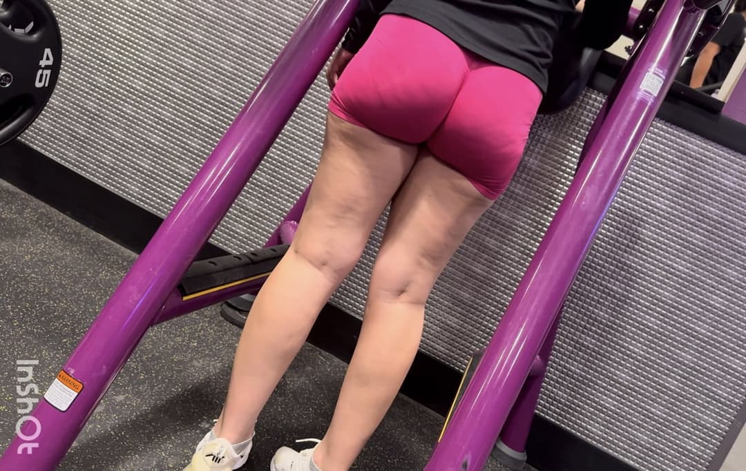 Pink Latina vs pink pawg. Which one you picking ? Not oc