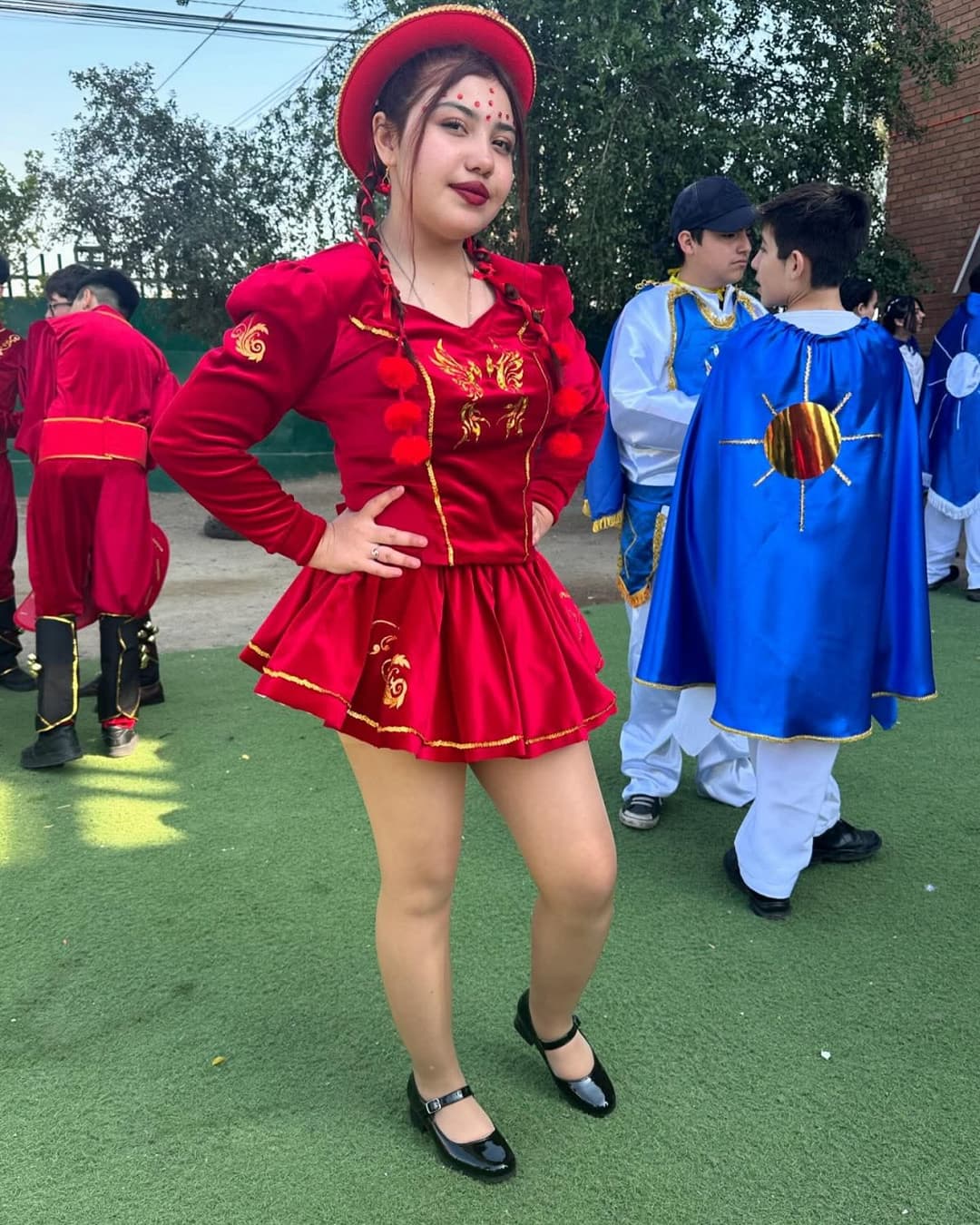 Haberme cogido a la mamá y unos años mas tarde a su hija fue excitante, las dos la chupan delicioso