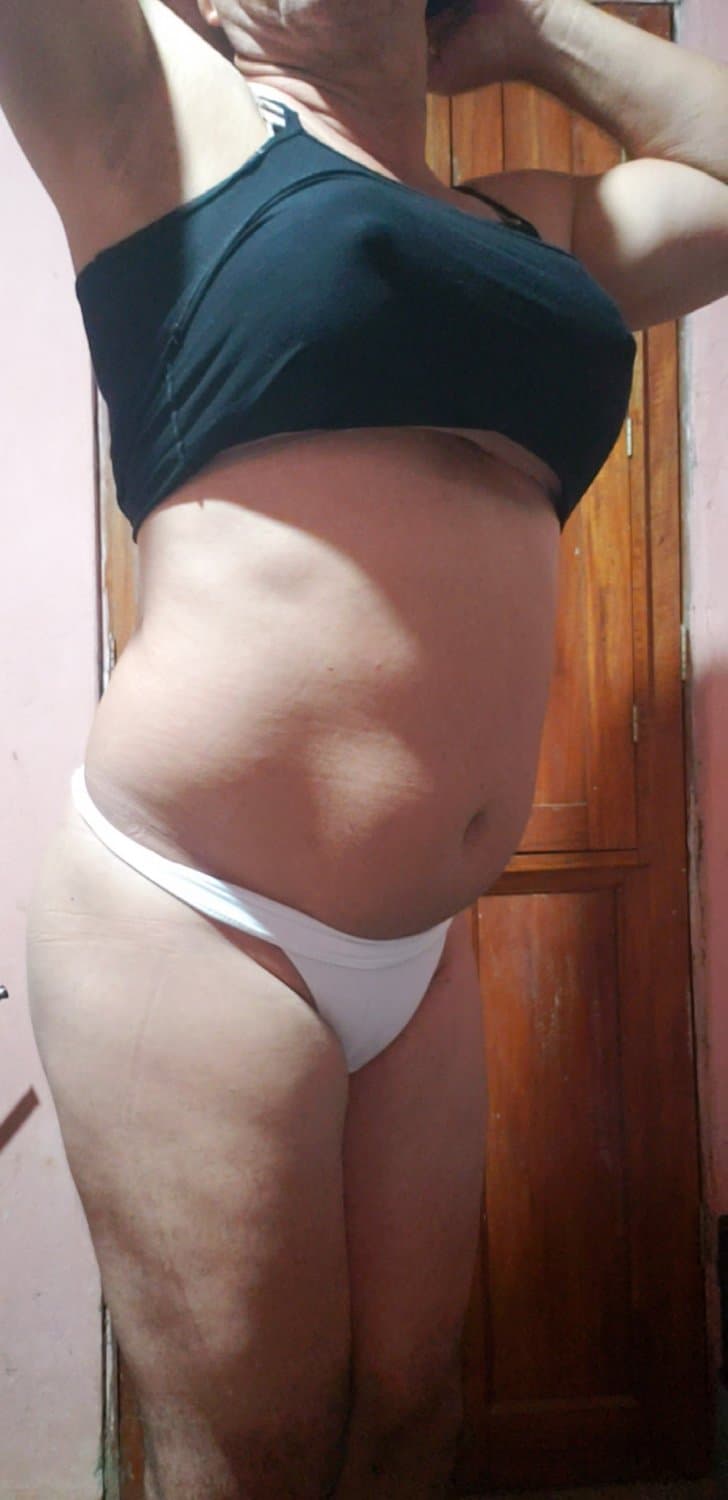 mostrando meu cuzinho