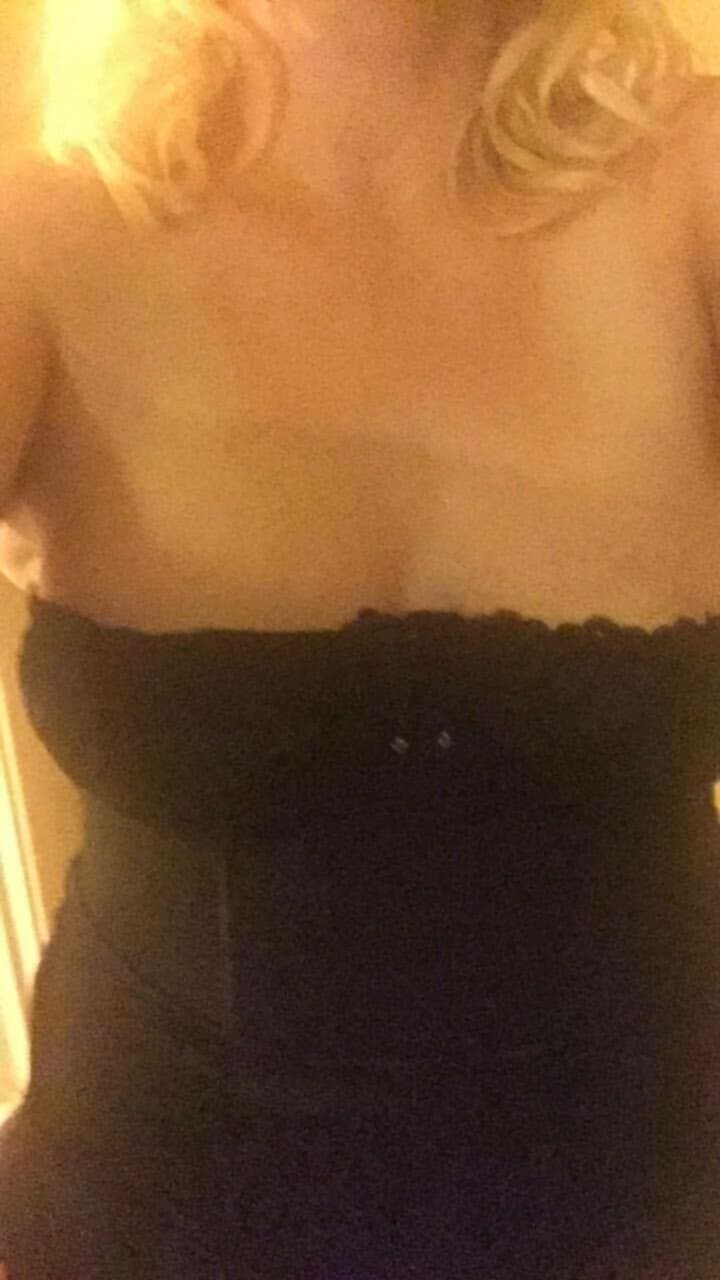 Montreal superslut Valerie sucking and fucking big thick cock