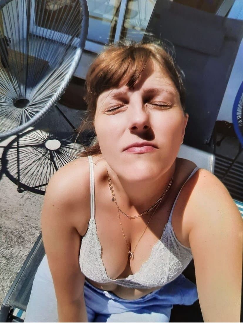 Audrey ma salope, commentez pour plus - Audrey my bitch, comment for more