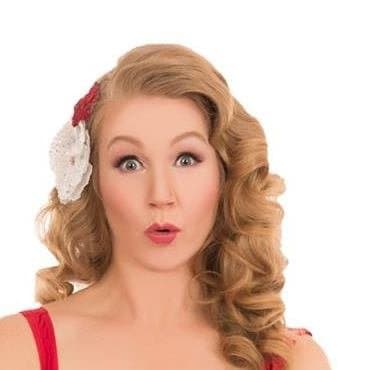 Rachel wanted to make sure everyone was ready to film her showing off her body at mardi gras