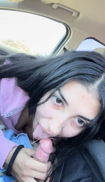 Wanna be pornstar Latina loves showing her tight and fuzzy cunt. Great nips tho ?